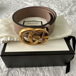 Women’s Gucci belt